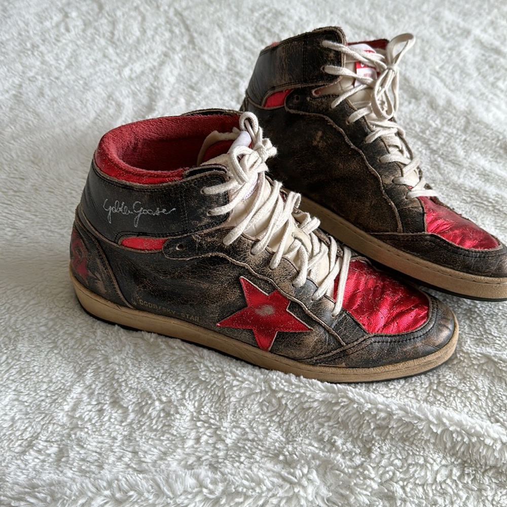 Golden Goose Sky Star Size 44 (US Size 11)